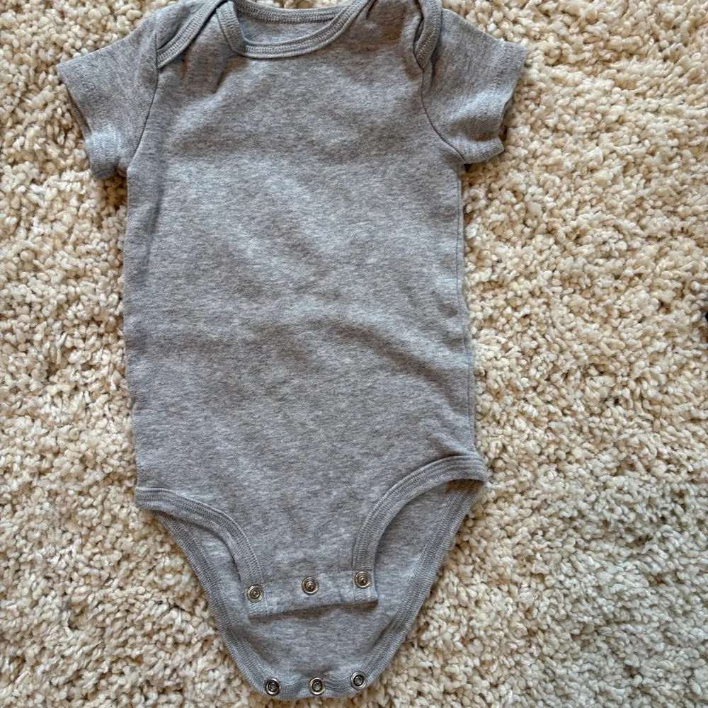 Gender Neutral Onesie Bodysuits Gray Black White “ I Laugh at Dad Jokesl” ABCs